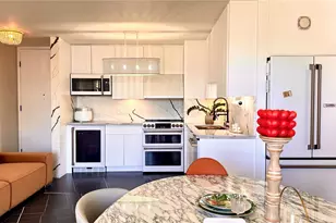 411 Hobron Ln, Honolulu, HI 96815 - Photo 3