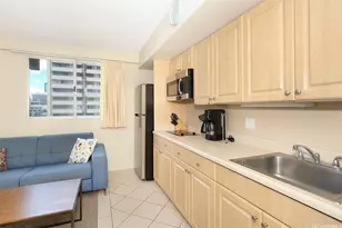 2440 Kuhio Ave, Honolulu, HI 96815 - Photo 1