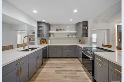 6815 Niumalu Loop, Honolulu, HI 96825 - Photo 11