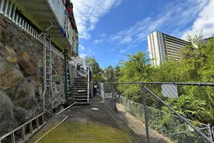 1424 Gulick Ave, Honolulu, HI 96819 - Photo 15