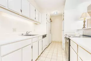 2600 Pualani Way, Honolulu, HI 96815 - Photo 11