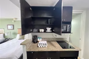 445 Seaside Ave, Honolulu, HI 96815 - Photo 7