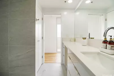 364 Seaside Avenue #901, Honolulu, HI 96815 - Photo 11