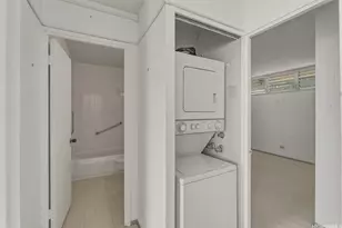 46-255 Kahuhipa St, Kaneohe, HI 96744 - Photo 11