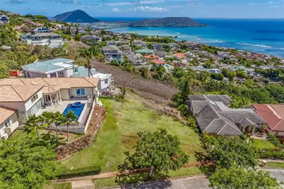 549 Moaniala Street, Honolulu, HI 96821 - Photo 15