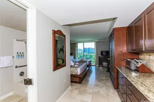 2045 Kalakaua Ave, Honolulu, HI 96815 - Photo 11