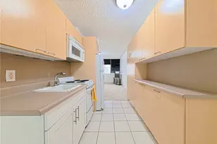 2442 Tusitala St, Honolulu, HI 96815 - Photo 7