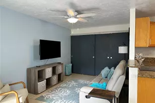 2211 Ala Wai Blvd, Honolulu, HI 96815 - Photo 9