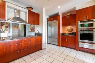 5577 Kalanianaole Hwy, Honolulu, HI 96821 - Photo 9