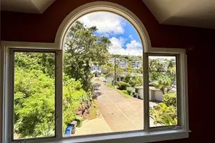 125 Maunalanikai Pl, Honolulu, HI 96816 - Photo 13