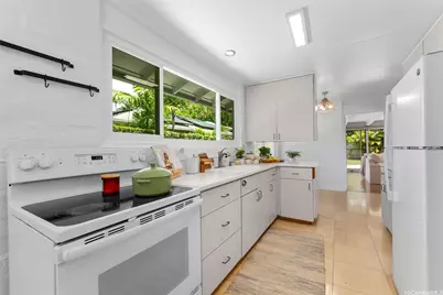 1081 Makaiwa Street, Honolulu, HI 96816 - Photo 9
