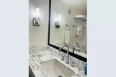 410 Atkinson Drive #2213, Honolulu, HI 96814 - Photo 9