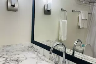 410 Atkinson Dr, Honolulu, HI 96814 - Photo 9