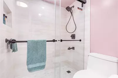 411 Hobron Lane #2202, Honolulu, HI 96815 - Photo 17