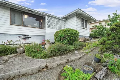 2216 Mahalo Street, Honolulu, HI 96817 - Photo 1