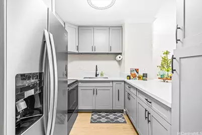 731 Amana Street #904, Honolulu, HI 96814 - Photo 9