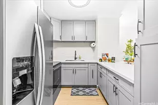 731 Amana St, Honolulu, HI 96814 - Photo 9