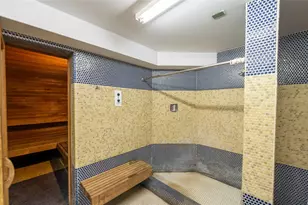 1040 Lunalilo St, Honolulu, HI 96822 - Photo 21