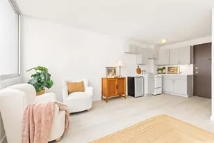 1560 Kanunu St, Honolulu, HI 96814 - Photo 9