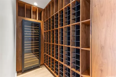 383 Kalaimoku Street #I, Honolulu, HI 96815 - Photo 21