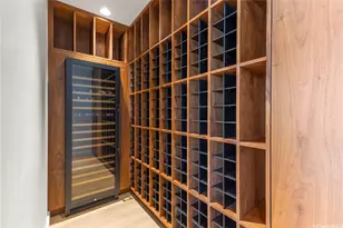 383 Kalaimoku St, Honolulu, HI 96815 - Photo 21