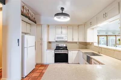 951 Holoholo Street, Kailua, HI 96734 - Photo 3