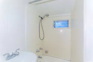 2534 E Manoa Rd, Honolulu, HI 96822 - Photo 9