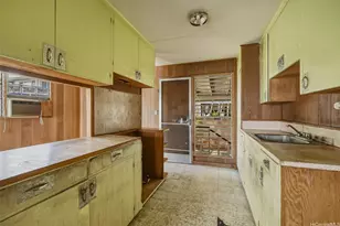 99-237 Lalani St, Aiea, HI 96701 - Photo 7
