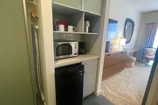 410 Atkinson Dr, Honolulu, HI 96814 - Photo 5