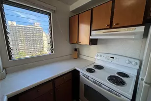 2240 Kuhio Ave, Honolulu, HI 96815 - Photo 9