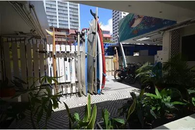2463 Kuhio Avenue #1009, Honolulu, HI 96815 - Photo 15