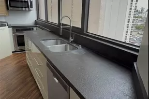 1221 Victoria St, Honolulu, HI 96814 - Photo 9