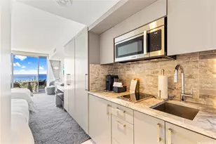 383 Kalaimoku St, Honolulu, HI 96815 - Photo 13