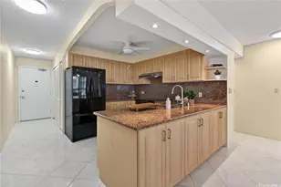 2575 Kuhio Ave, Honolulu, HI 96815 - Photo 17