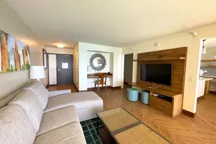 2470 Kalakaua Ave, Honolulu, HI 96815 - Photo 5