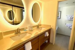 2470 Kalakaua Ave, Honolulu, HI 96815 - Photo 15