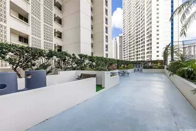 469 Ena Road #2905, Honolulu, HI 96815 - Photo 21