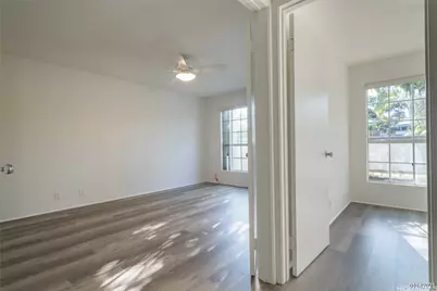 239 Mananai Place #E, Honolulu, HI 96818 - Photo 15