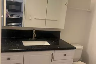 425 Ena Rd, Honolulu, HI 96815 - Photo 9