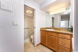 411 Hobron Ln, Honolulu, HI 96815 - Photo 11