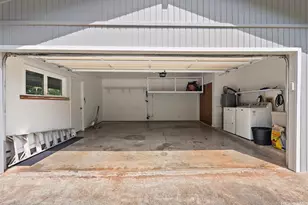 187 Kaeleloi Pl, Honolulu, HI 96821 - Photo 23