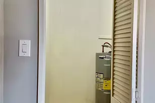 1031 Maunaihi Pl, Honolulu, HI 96822 - Photo 15