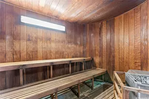 1910 Ala Moana Blvd, Honolulu, HI 96814 - Photo 19