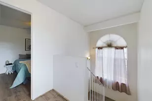 572 Mananai Pl, Honolulu, HI 96818 - Photo 17
