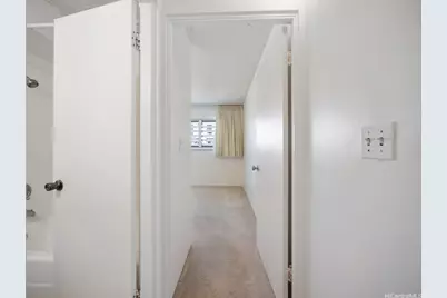 2421 Ala Wai Boulevard #1202, Honolulu, HI 96815 - Photo 11