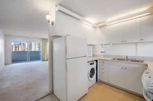 2421 Ala Wai Blvd, Honolulu, HI 96815 - Photo 1