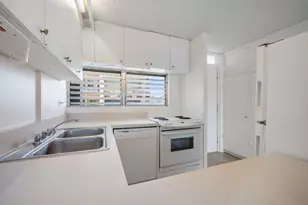 2421 Ala Wai Blvd, Honolulu, HI 96815 - Photo 11