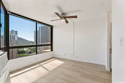 320 Liliuokalani Avenue #1802, Honolulu, HI 96815 - Photo 11