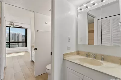 320 Liliuokalani Avenue #1802, Honolulu, HI 96815 - Photo 7