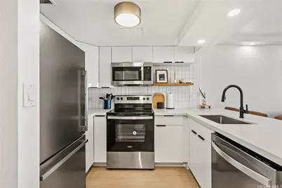 1777 Ala Moana Boulevard #1805, Honolulu, HI 96815 - Photo 5